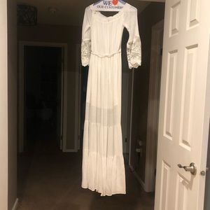 White maxi with lace arms